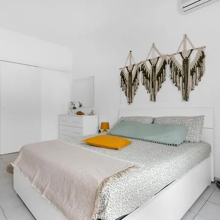 Casa Sibilla - Balcony Apartment, 7min Linate & Arena, Fast Wifi *