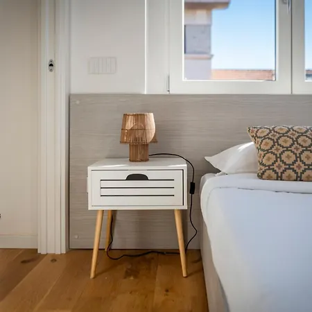 Bright Design - Isola District - Metro M3