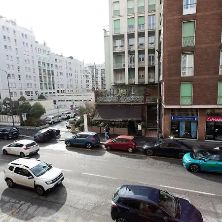 Easylife - - Campionesi 3 - Porta Romana