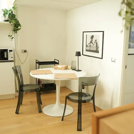 Loft Da Serena Ai Navigli 아파트