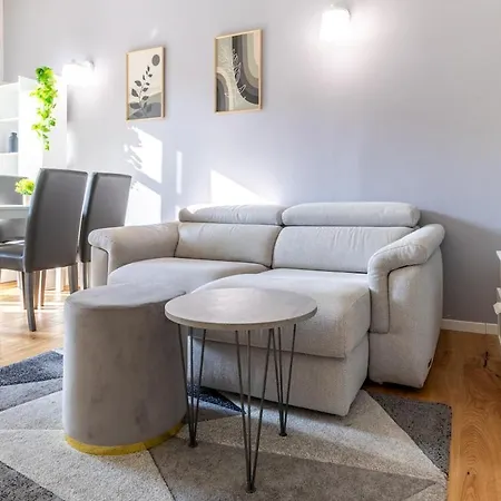 Duomo-navigli 8 Min Walk - With Terrace Appartamento *