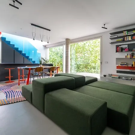 Luxury Penthouse, Exclusive Design & Private Garage *