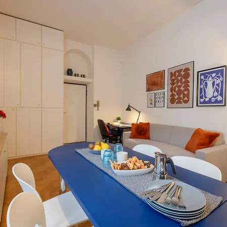 Montevideo, 4 - In The Creative Heart Of *