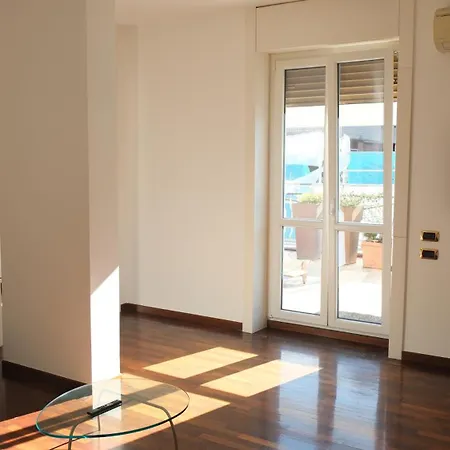 Rooftop Suello 9 - Terrazza Privata A Апартаменты Милан