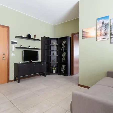 Апартаменты Guesthost - Porta Romana Balcony Flat Милан