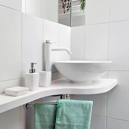 Nel Cuore Del Quartiere Isola, All'ombra Del Bosco Verticale 아파트 밀라노