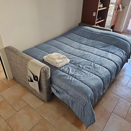 Three-room In Tortona District Apartment