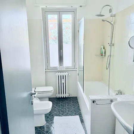 Apartmán Curius, 15 Min From The Duomo, Navigli Milán
