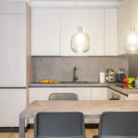 Smart Near Porta Romana Italy Daire *