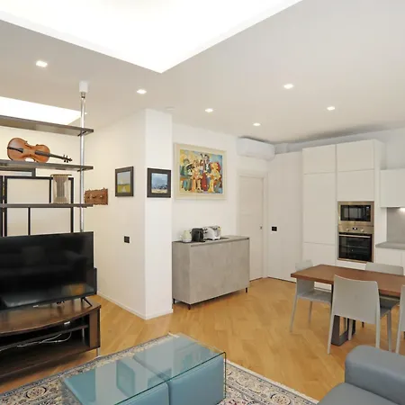 Spacious And Cozy Flat With Two Bthroom