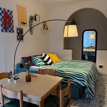 Cozy Navigli House Апартаменты Милан