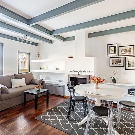 Two-level Ca Granda Apartman Milánó