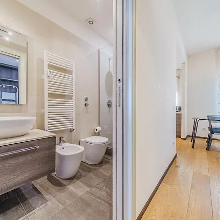 Andrea Flat - Near Metro & Wi-fi شقة ميلان