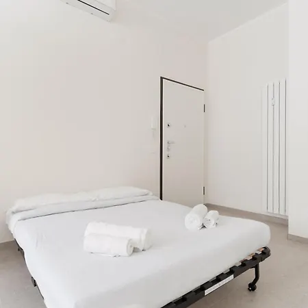 Guesthost - Comfy Flat Near Gambara Mm1 Apartamento