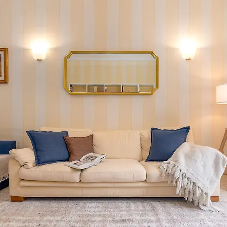 Three-room Flat With Balcony In Porta Romana