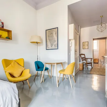 New Aparthotel, 2 Guests, Wi-fi, Viale Umbria Lejlighed 4*