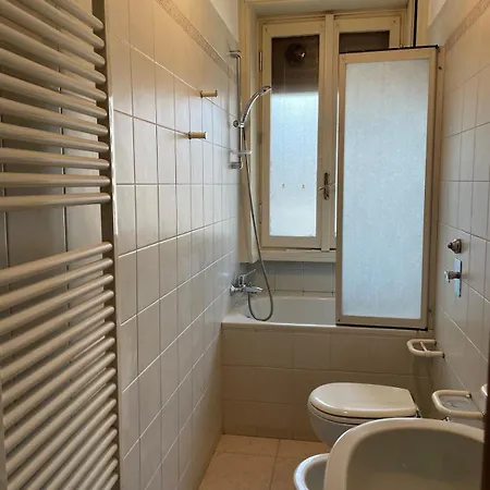 شقة Ampio Di Prestigio 180 Mq Con Triplo Salone Zona Signorile