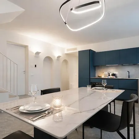 Nerogiardini - Lusso E Design A San Babila Lägenhet