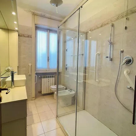 Ampio Di Prestigio 180 Mq Con Triplo Salone Zona Signorile * ميلان