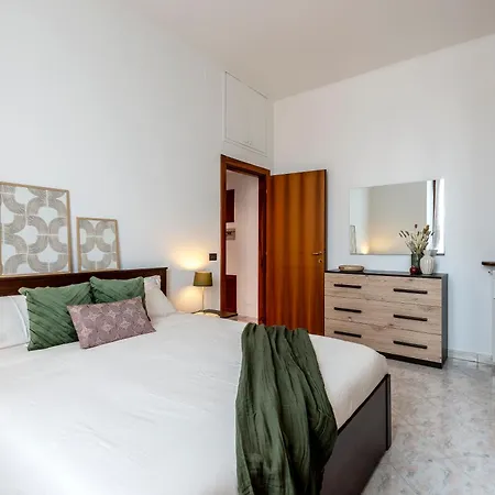 Bilocale Elegante E Luminoso In Via Gallura 公寓