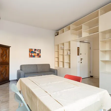 Guesthost - Mm4 Tricolore Cozy X4 *