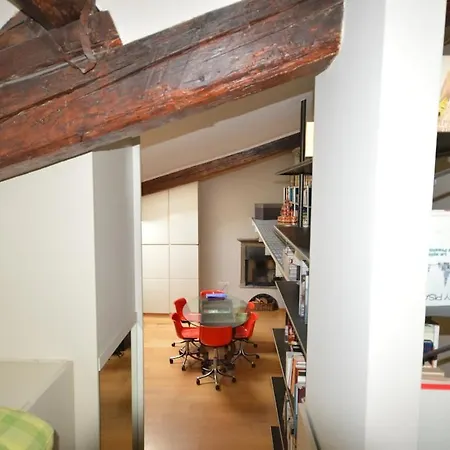 Luminous Designed Rooftop In Life District Apartment