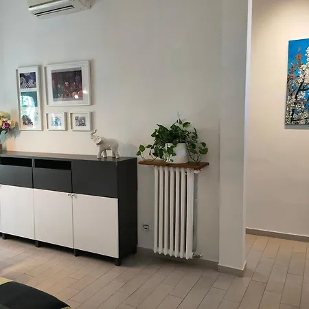 Isola Metro 20m Modern Balcony Arthome Milano