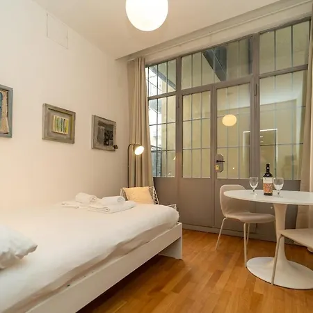 Atelier In Piazza Castello With Private Terrace Διαμέρισμα *