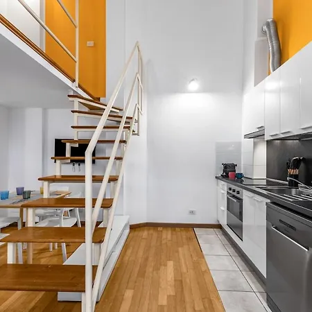 Metro Duomo - Station - Loft Ac And Wifi Апартаменты