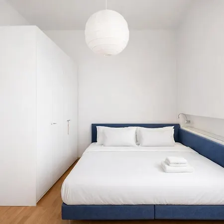 Elegant 3br 15 Min Walk To The Duomo, 2 Min To Sempione * Milano