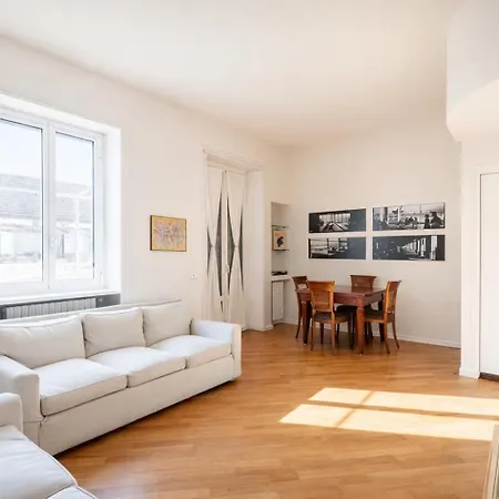 Elegant 3br 15 Min Walk To The Duomo, 2 Min To Sempione Milano