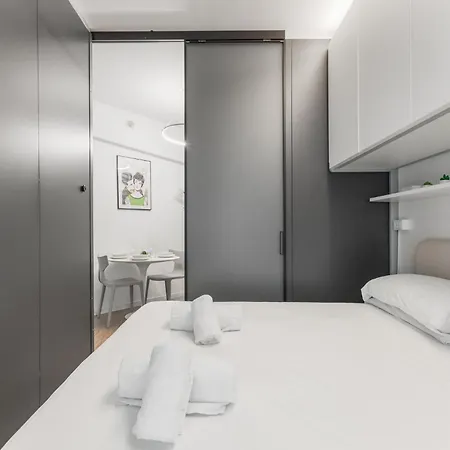 Duomo 10min Metro - Graynest Terrace - Wifi * Milano