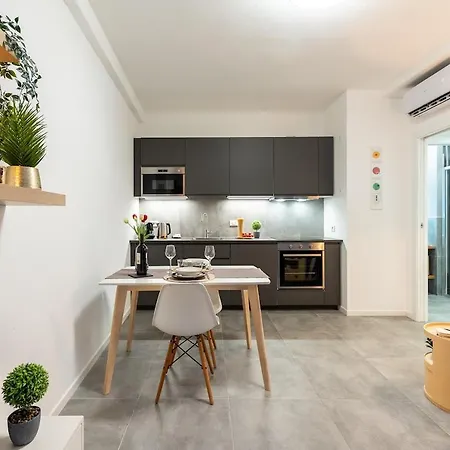 Design - Navigli & Darsena At 2 Min Апартаменты *