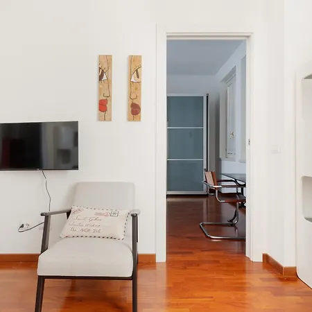 Guesthost - Comfy Terrazza Farini In Derganino *