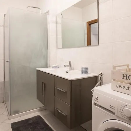 Apartment Farini Urban - Maciachini Metro M3 - 15min To Duomo - Isola District Mailand