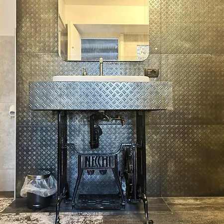 Domusmi Fontanelli 17 * Milán