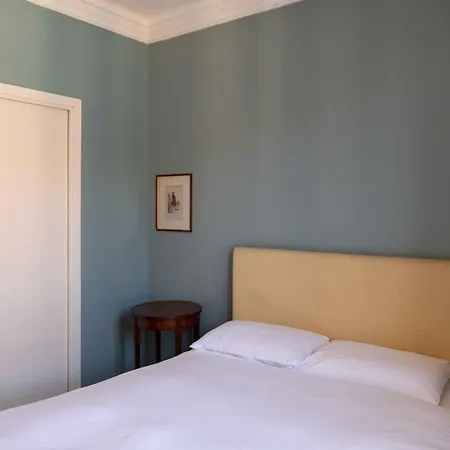 Bilocale Moderno Per 4 Vicino Mm Pasteur Via Venini