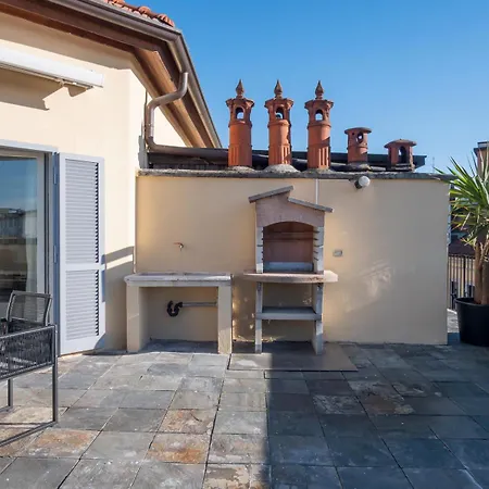 Charming With Private Terrace Darsena Area *