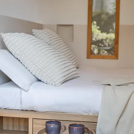 The Aura - Porta Romana Apartmán *