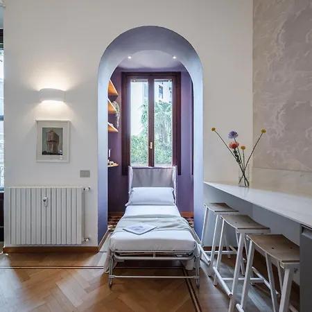 The Aura - Porta Romana Apartmán *