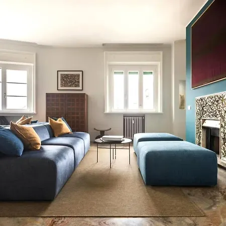 Bright In The Center Of Apartment