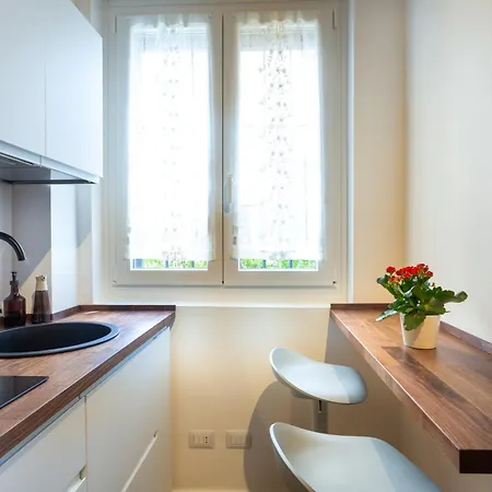 Casa Colibri Milan