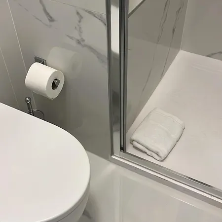 Modern Apt, 25 Min Duomo, Metro 5 Min&wifi Lejlighed Milano
