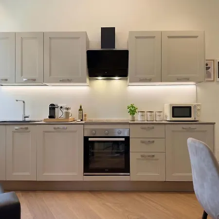 Homeby - Achille's *