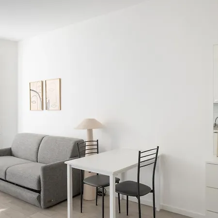 Apartment Bilocale Di Charme In Cenisio - Mirable Pm Mailand