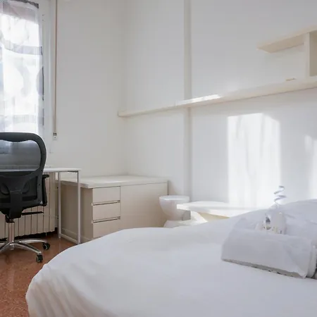 Homelovers Bright&white House Navigli District *