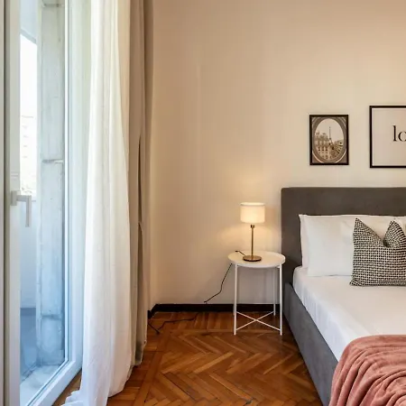 Centrale-duomo 10min - Spacious App - Sleeps 4 Apartament Mediolan