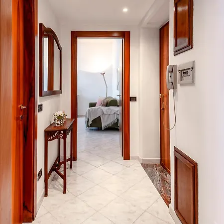 公寓 Bilocale Elegante E Luminoso In Via Gallura 米兰