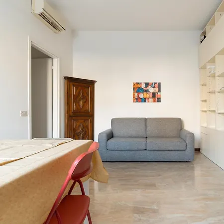 Guesthost - Mm4 Tricolore Cozy X4 Apartment Milan