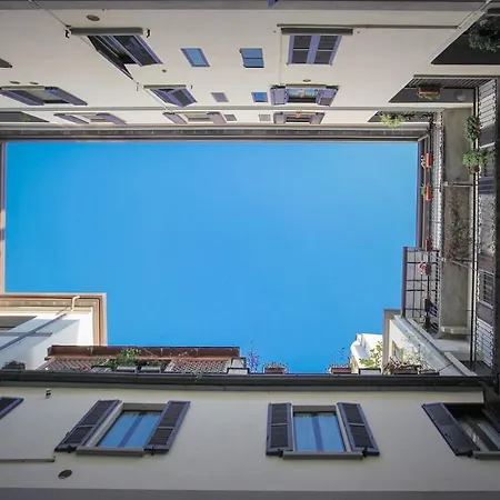 Minimal & Cozy Near Duomo *